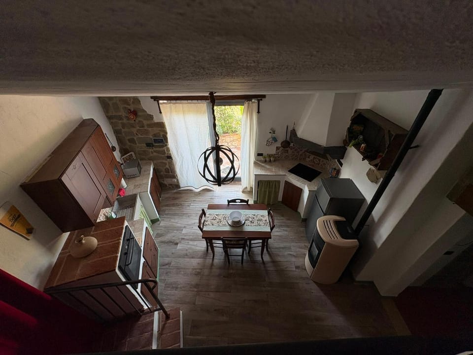 Living room, Dining area, kitchen