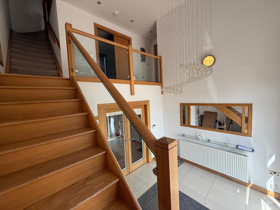Manygates House - Luxury Corporate Stay Near Leeds House in Wakefield