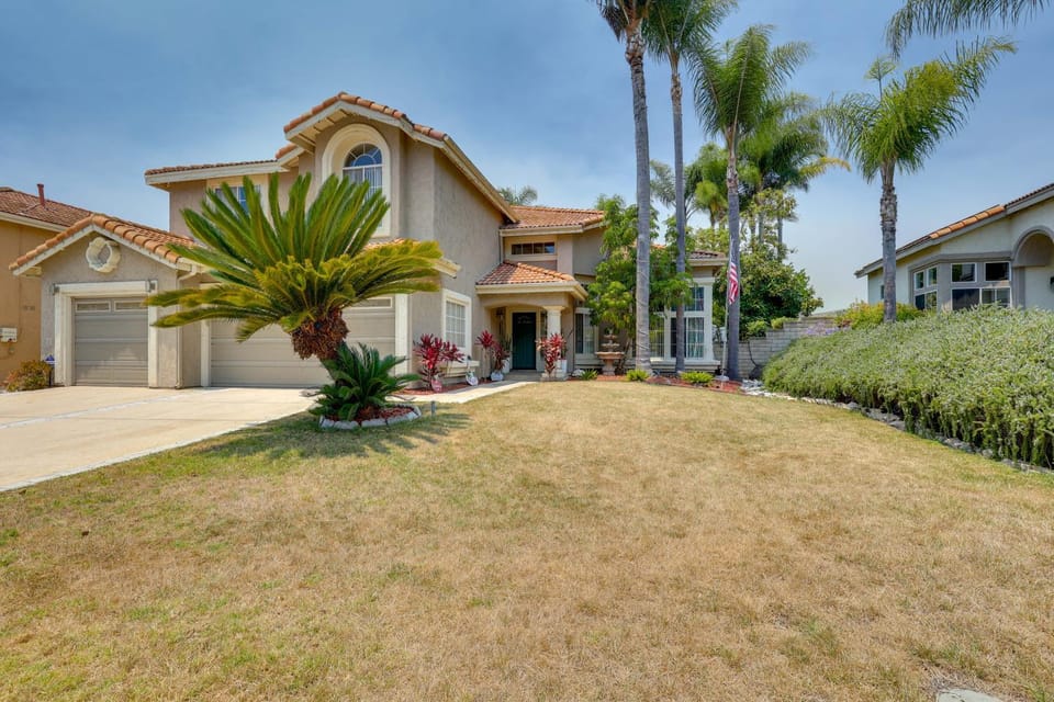 Hot Tub! Extended Escape 9 Mi to Oceanside Beach House in Oceanside