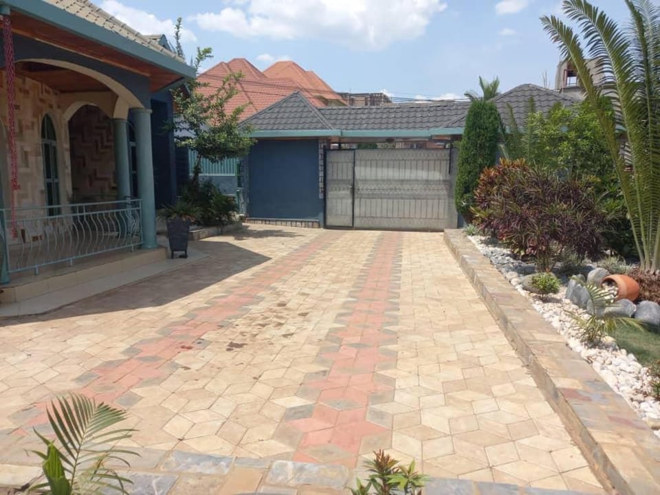 Hopp Schwiiz Kigali Villa in Africa