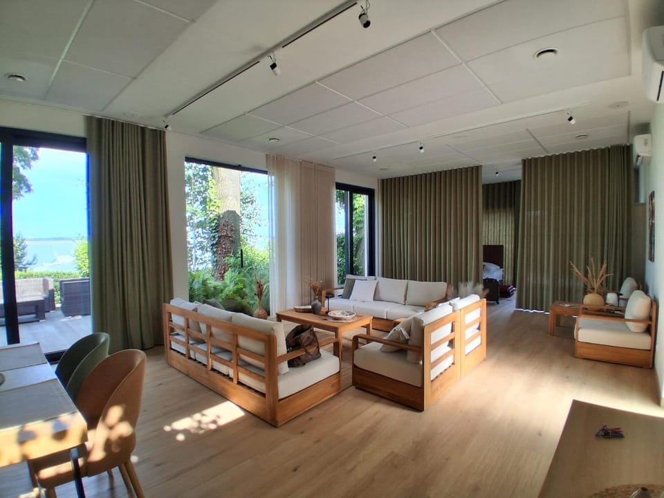 Apartament Zielone Tarasy nad jeziorem Nyskim Skorochów Apartment in Lower Silesian Voivodeship