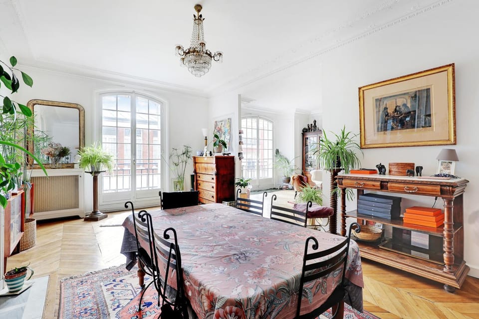 Élégant appartement à deux pas des Champs-Élysées Apartment in Paris