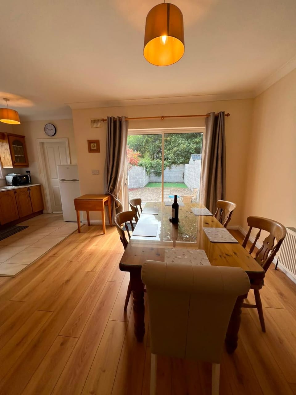 4 Bedroom Haven 10 mins walk to beach House in Galway