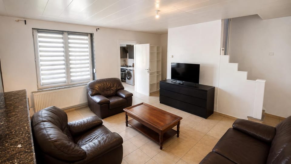 House in Charleroi ideal for families et professionals House in Charleroi