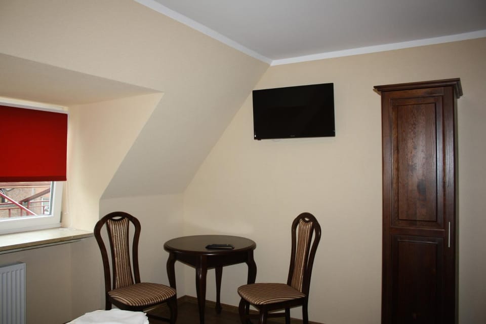 Day, Decorative detail