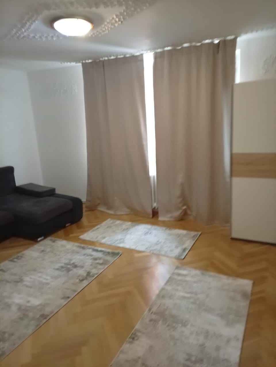 Damb 3 camere Apartment in Romania