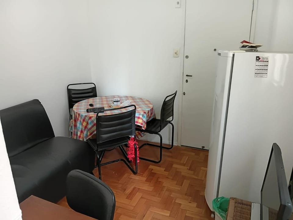 Quarto e sala na Marquês de Abrantes-Flamengo Apartment in Santa Teresa