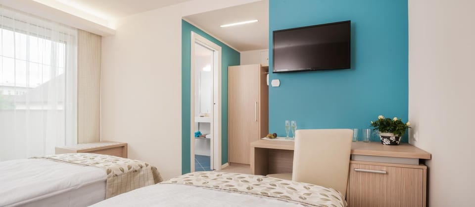 Bed, TV and multimedia