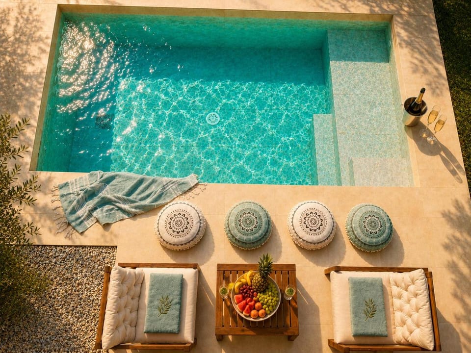 Patio, Pool view, Swimming pool, towels