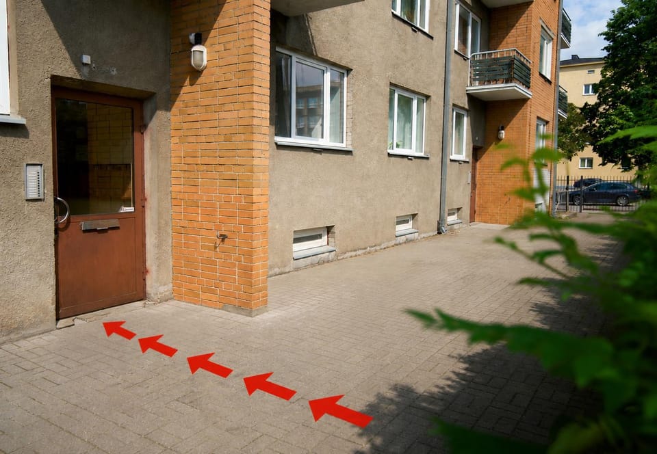 Facade/entrance