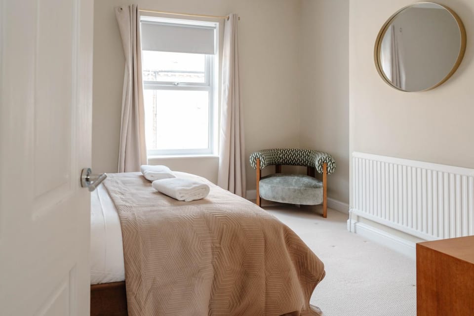 Calming Boutique Home - Walk to City House in York
