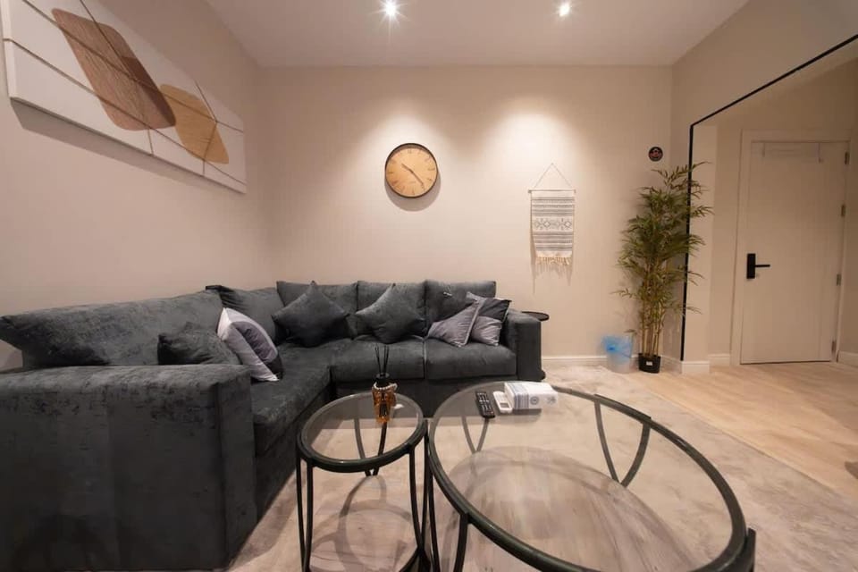 N35 Bright & spacious studio Qurtubah Apartment in Riyadh