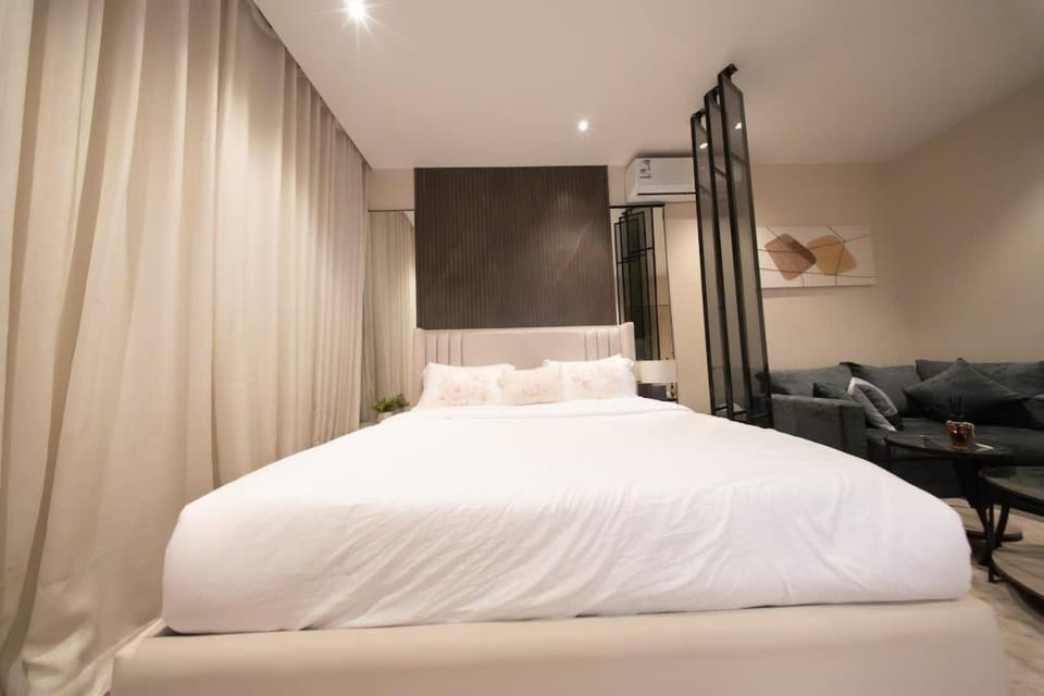 N35 Bright & spacious studio Qurtubah Apartment in Riyadh
