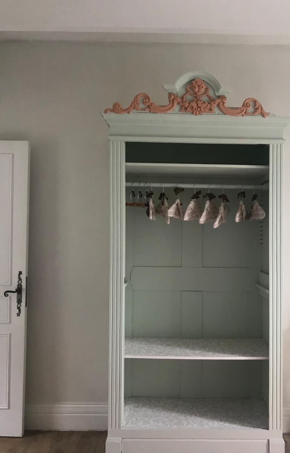 wardrobe