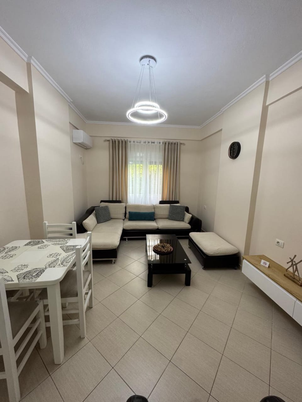 AIS Nest - Cozy Family Apartment Apartment in Vlorë County, Albania