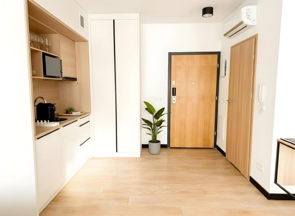 Kitchen or kitchenette, stove