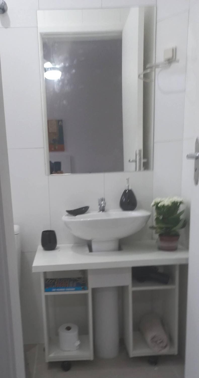 Apto no condomínio Cristal Maitinga II Apartment in Bertioga