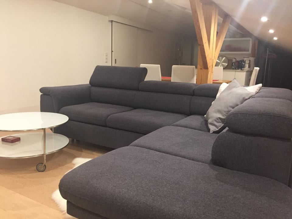 Living room, Decorative detail, Seating area