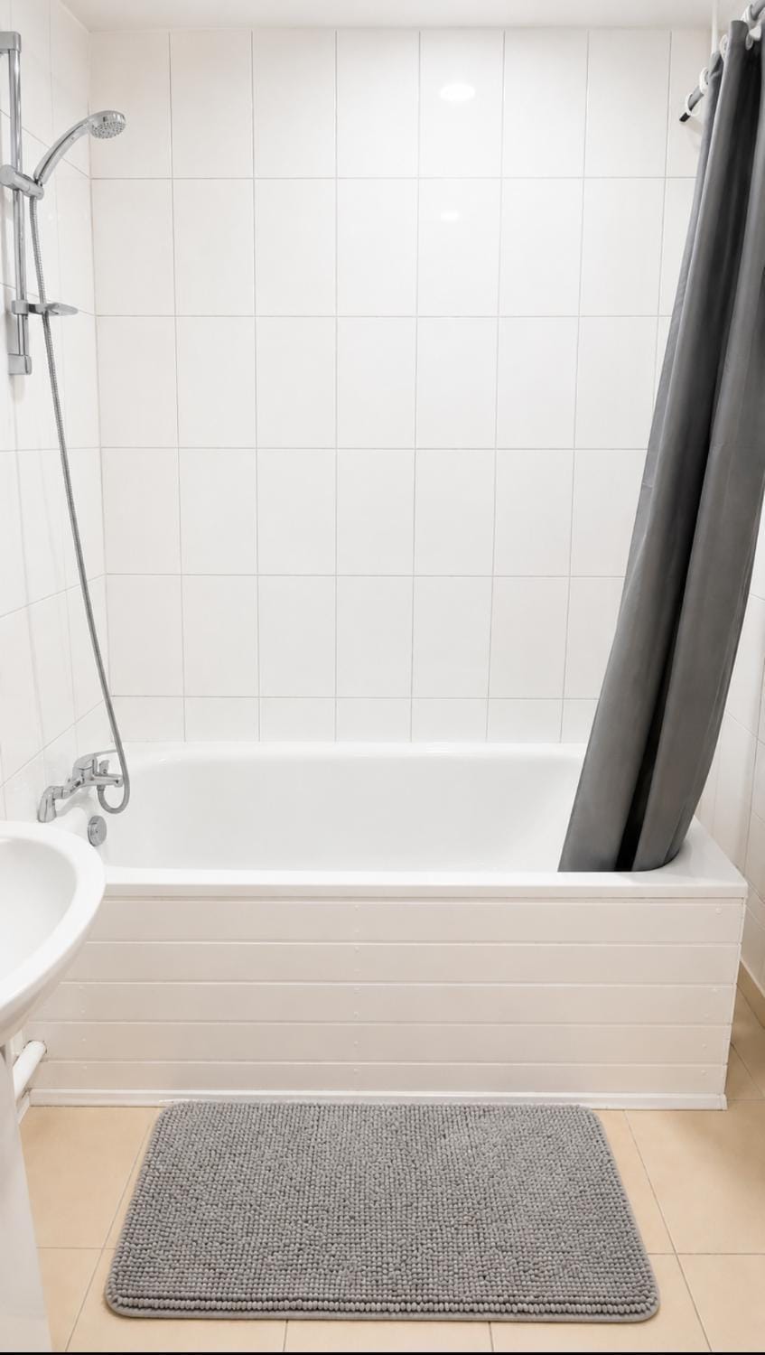 Spacious 2-Bedroom Apartment Near Canary Wharf with Fast City Access Apartment in London