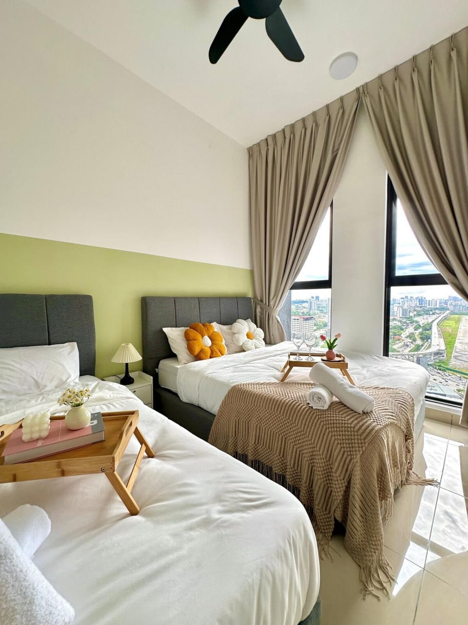 KLCC View 2R2B Modern Trion Near #TRX #Pavilion #MRT Apartment in Federal Territory of Kuala Lumpur