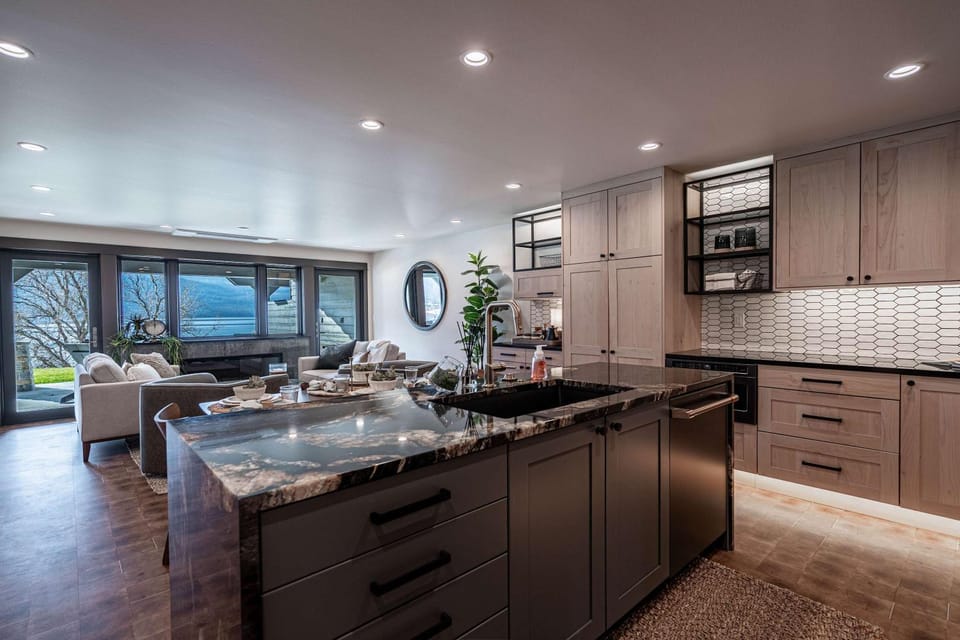 Designer Lakefront Condo C1 Wapato Point Chelan House in Manson