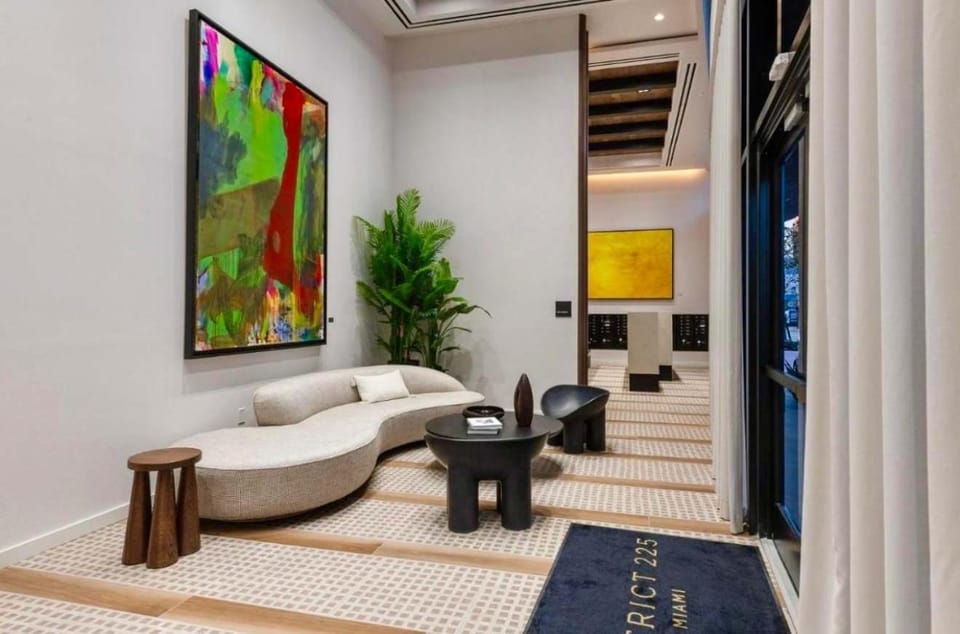 Living room, Lobby or reception