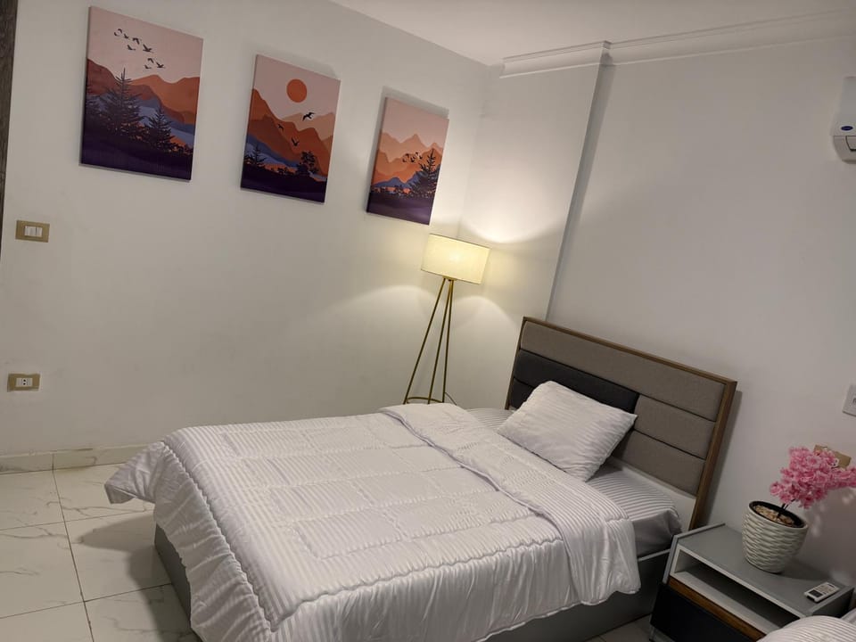 Bed, Photo of the whole room, Bedroom, wardrobe