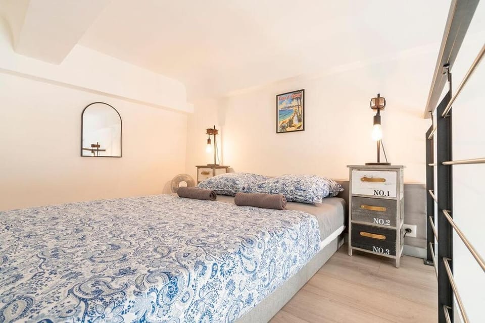 Unique 2 biens en 1, clim, moderne, plage à 300m Apartment in Nice