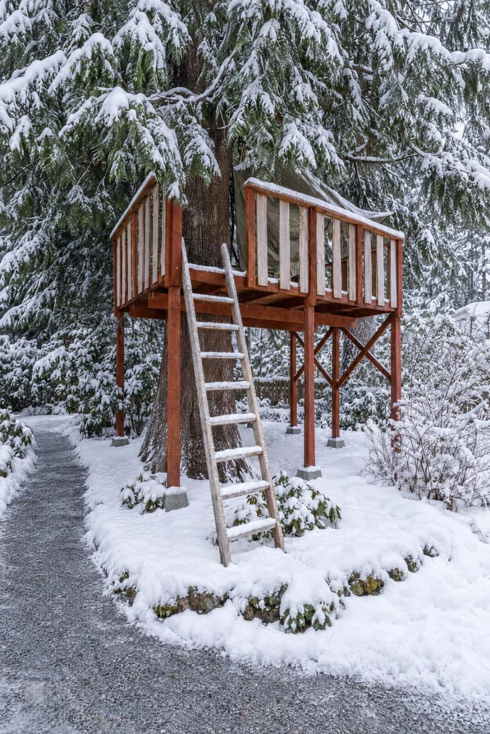 Mt Hood Home Game Room Sleeps 9 Dog-Friendly House in Welches