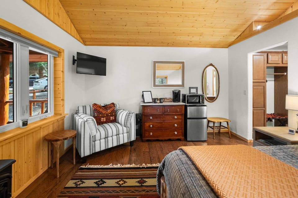 Moose Hollow Studio Cabin Cabin in Idaho