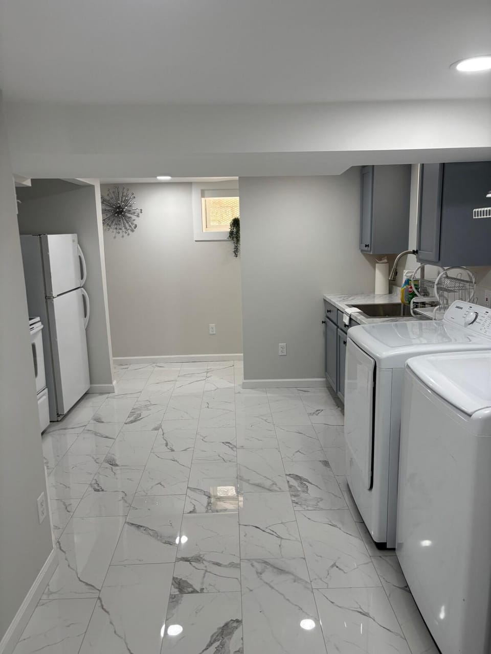 Cozy Private 2 Bedroom 2 Bathroom Retreat with Separate Entrance Apartment in Bridgeport