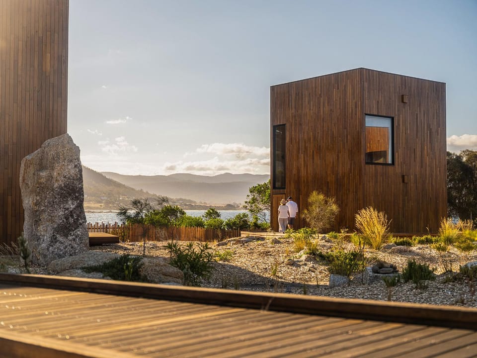 Property building, Natural landscape, Beach, Sea view
