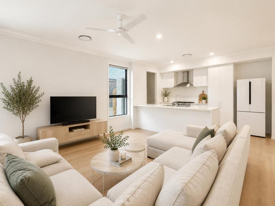 Murrumba Manor Elegant Family Escape House in Kallangur
