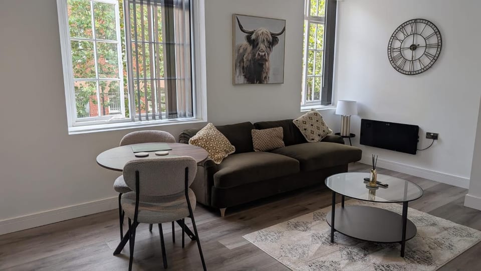 city guest house Apartment in Wolverhampton