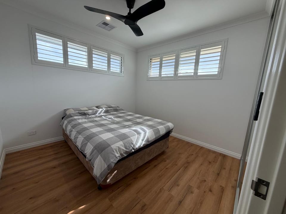 Modern Brand new Spacious Home 4BDR in Maylands House in Perth