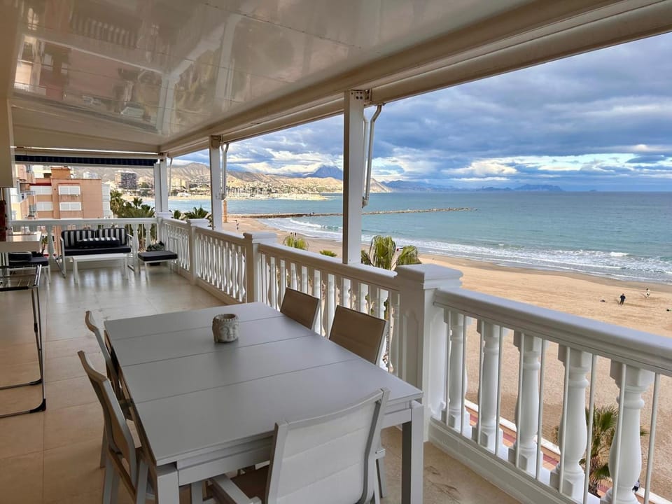 View (from property/room), Balcony/Terrace, Sea view