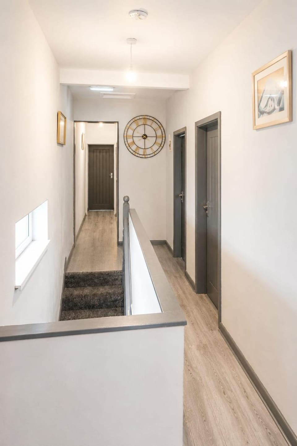 Modern Stylish Double Room with TV & Fast Wi-Fi Vacation rental in Wolverhampton