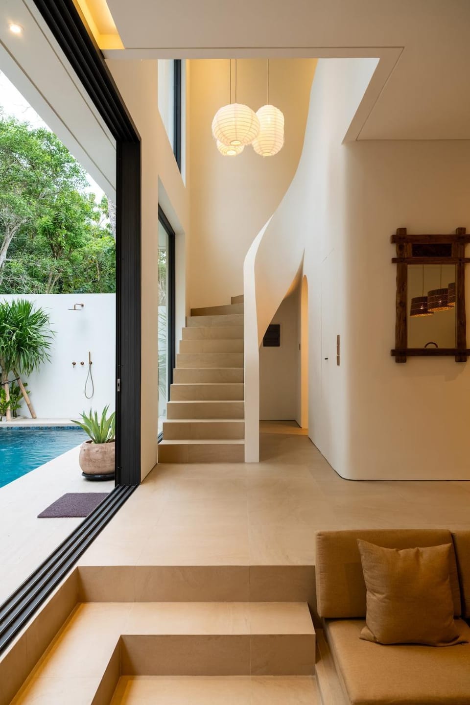 Villa Kairos 2BR Villa w Pool & Rooftop, min from waves Villa in Bali