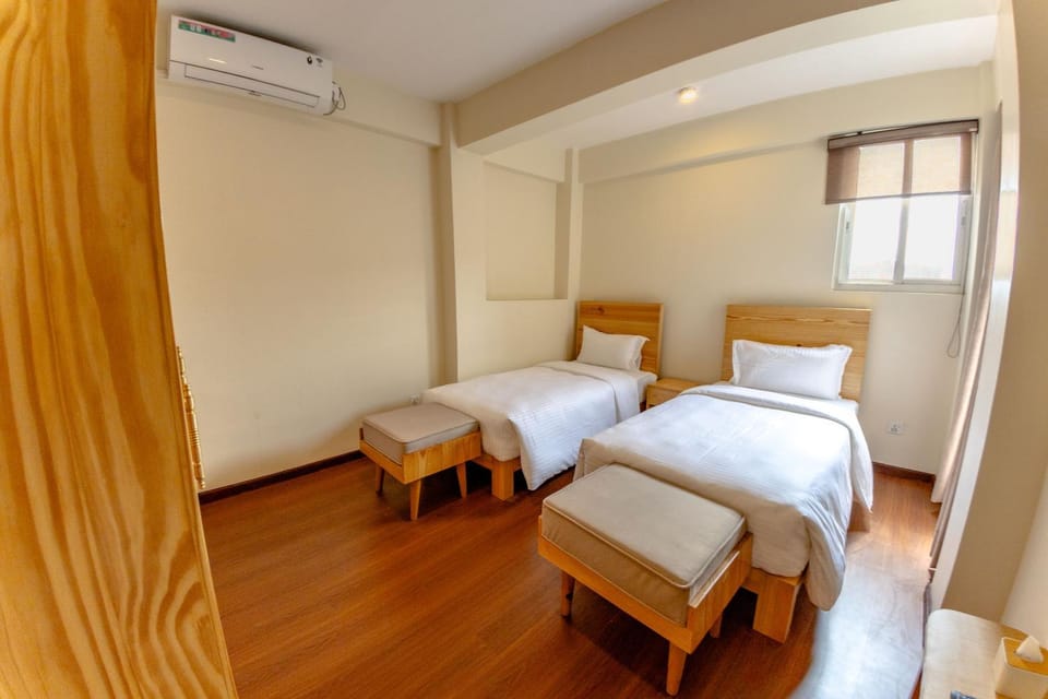 Bed, Bedroom, air conditioner