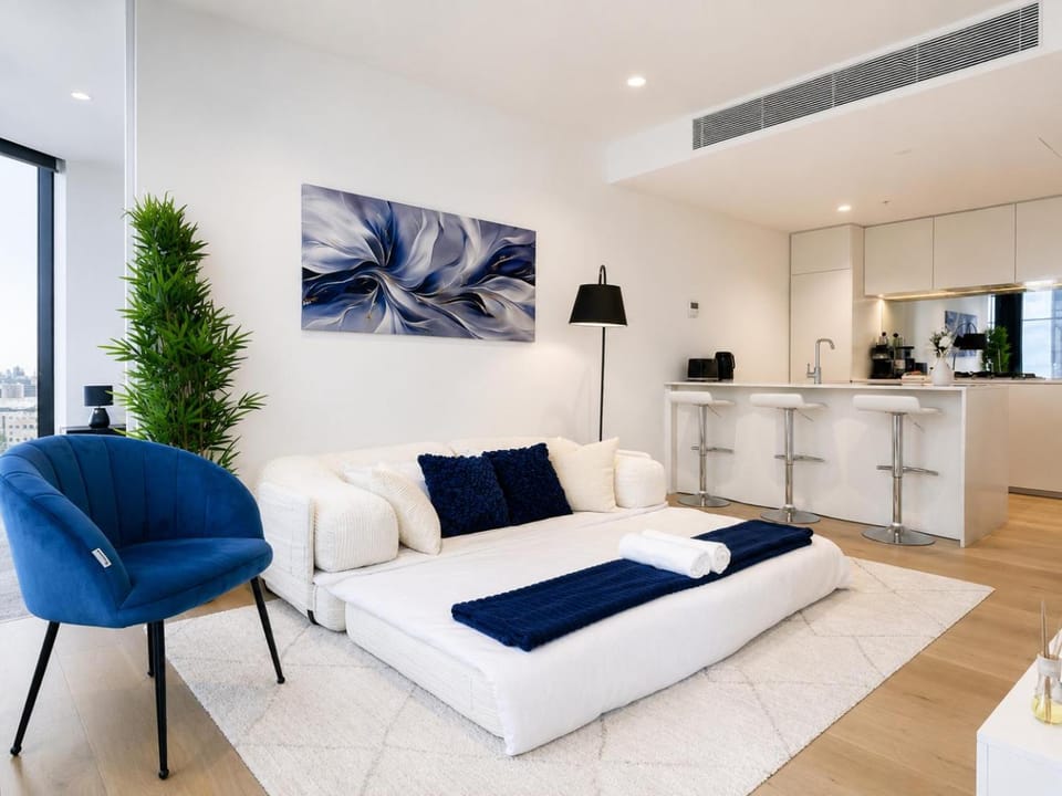 Bed, Kitchen or kitchenette, Living room, Photo of the whole room, Seating area, Bedroom, towels