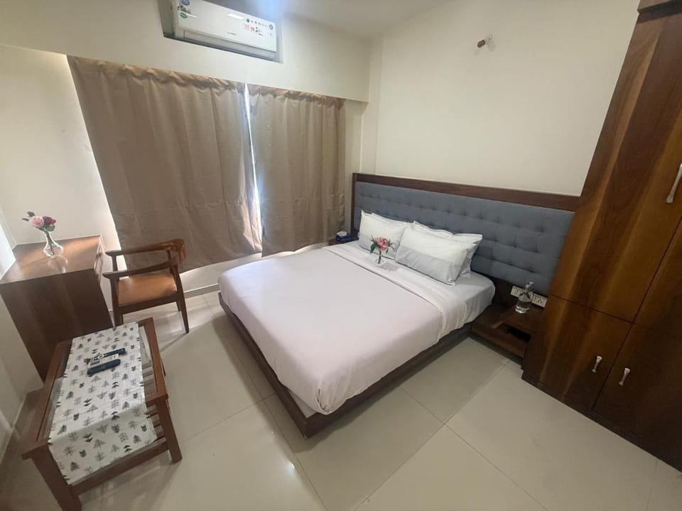 2bhk beside Hiranandini-Star homes powai Apartment in Mumbai