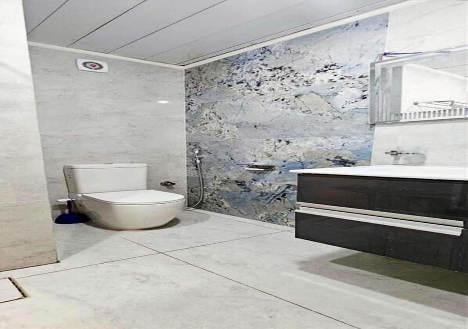 Toilet, Bathroom