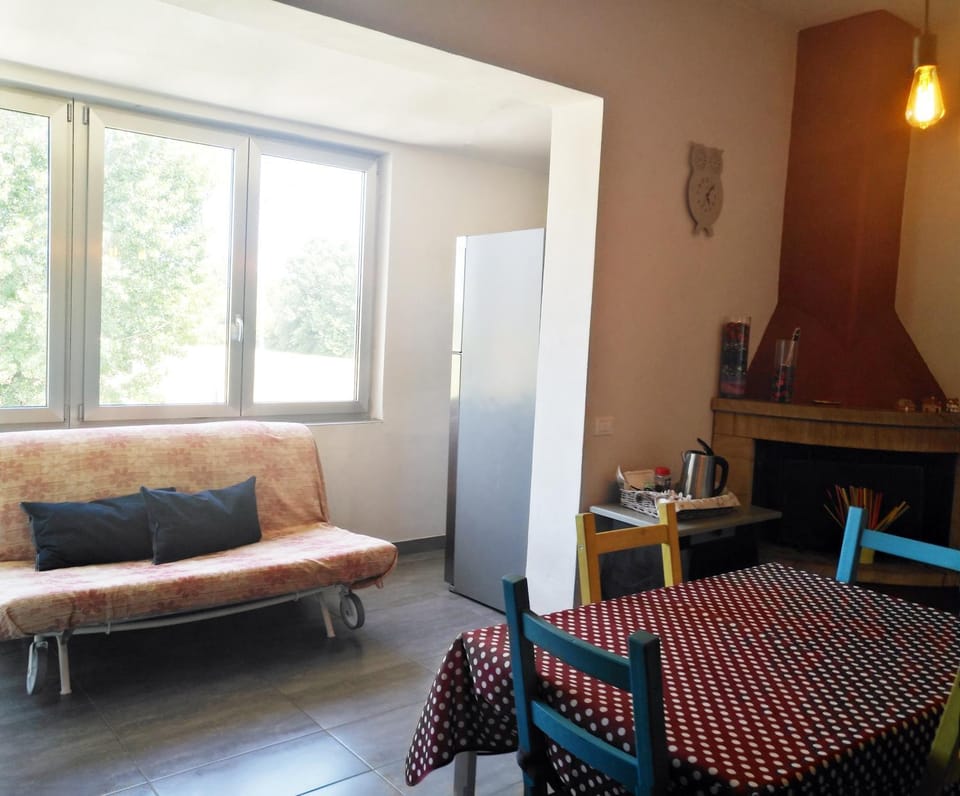 Living room, Seating area, Dining area