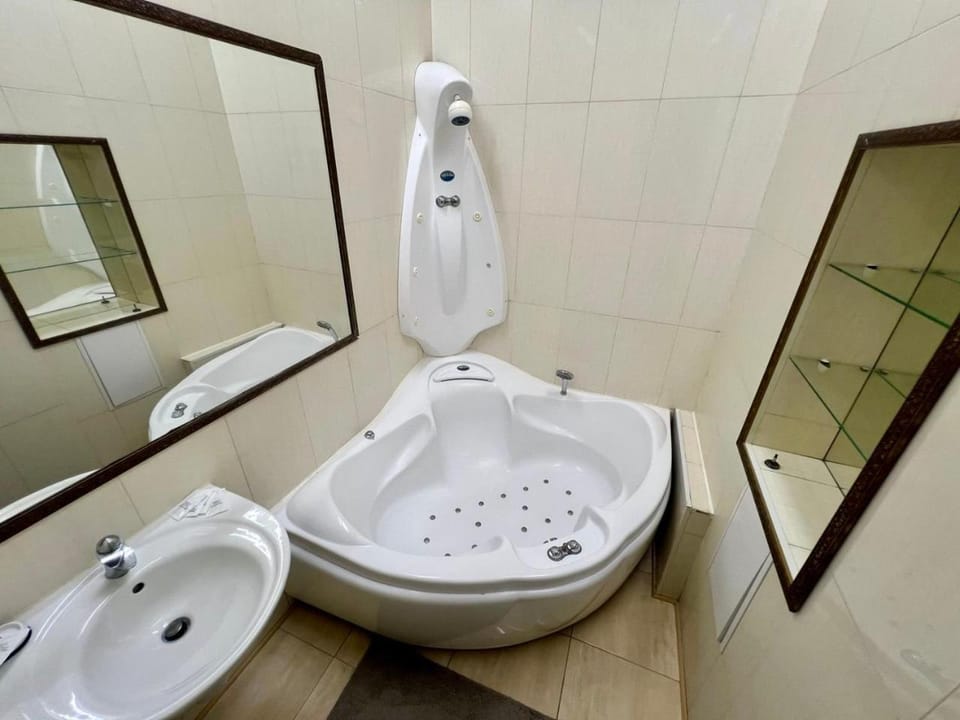 3-Room Apartment in City Center Apartment in Kiev City - Kyiv