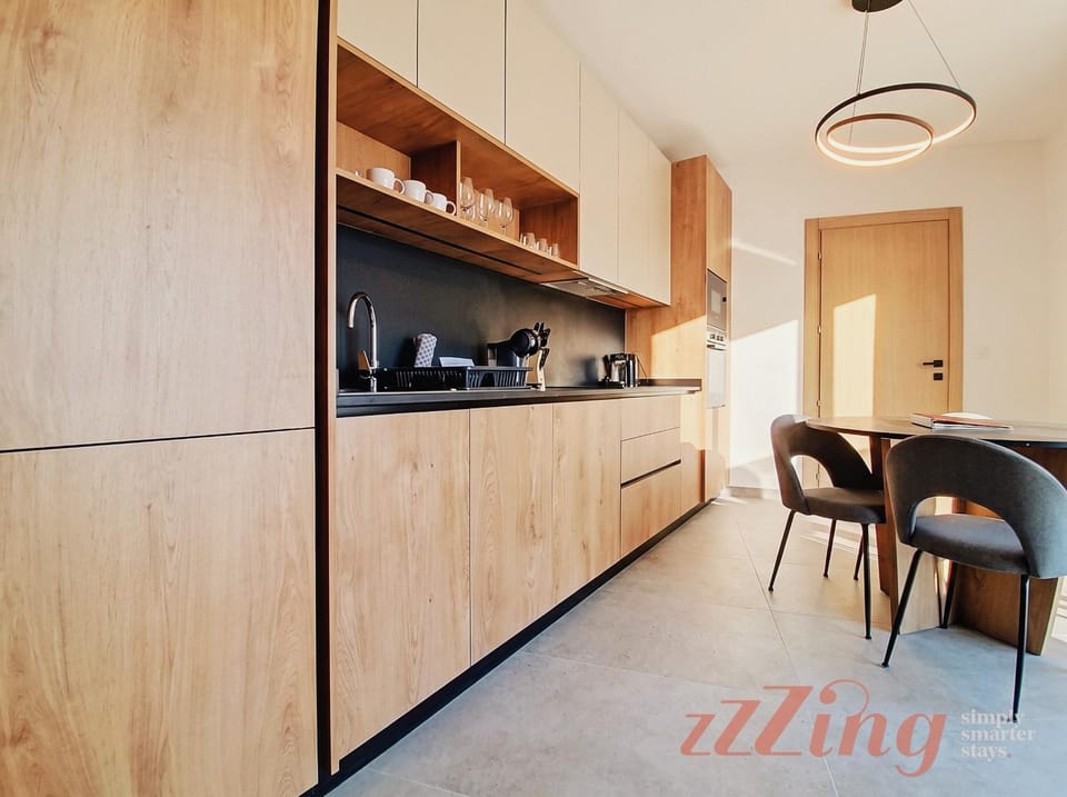 Kitchen or kitchenette, oven, stove