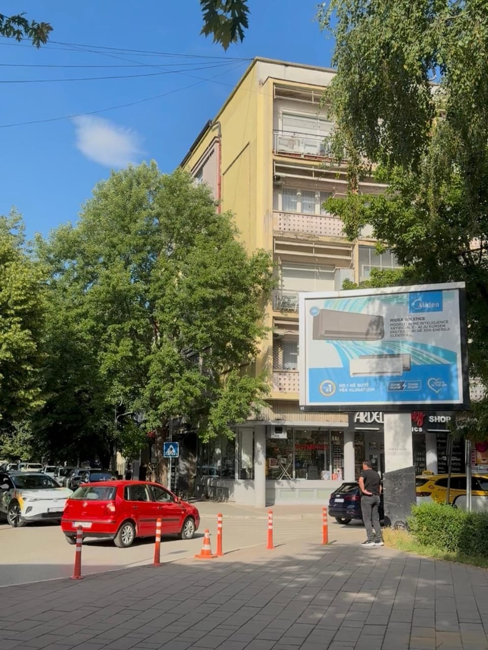 Property building, Day