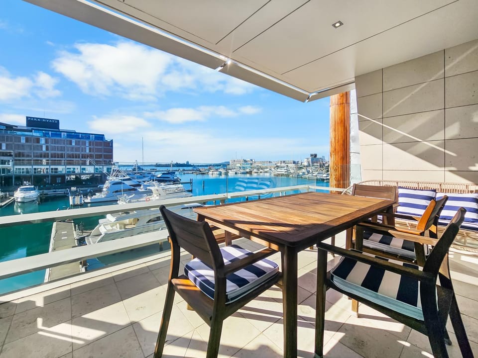 Wynyard Escape I Viaduct 3-Bed Apt I Pool & Gym Apartment in Auckland
