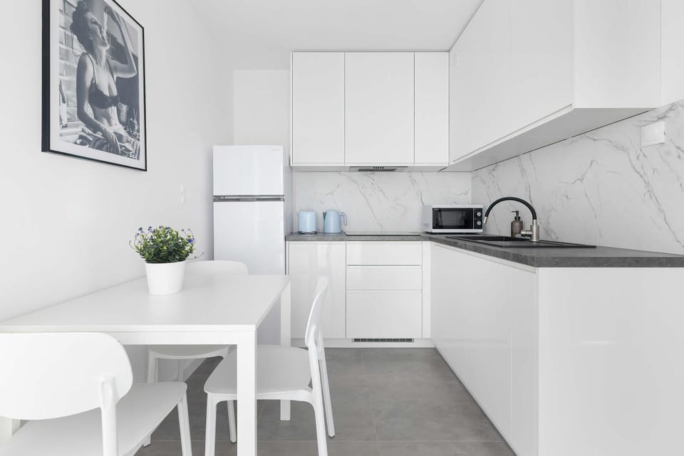 Coffee/tea facilities, Kitchen or kitchenette, dishwasher, oven, pet friendly, stove, toaster