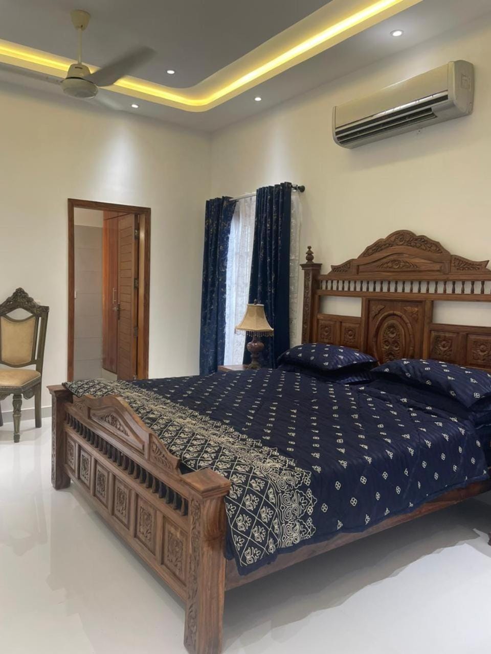 Captain's Lodge Bed and Breakfast in Karachi