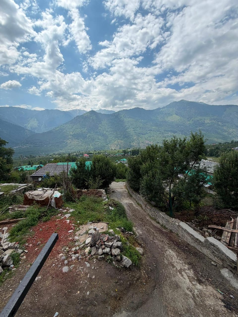 Valley View Cottage with private parking Apartment in Himachal Pradesh